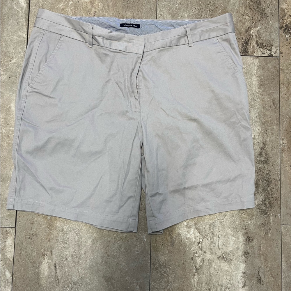 Grey Lands End short, size 16